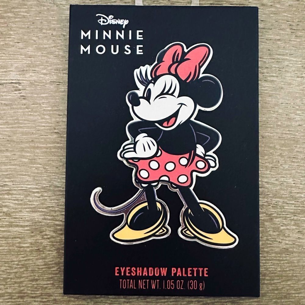 Minnie Mouse Disney Eyeshadow Palette Pinks Nudes